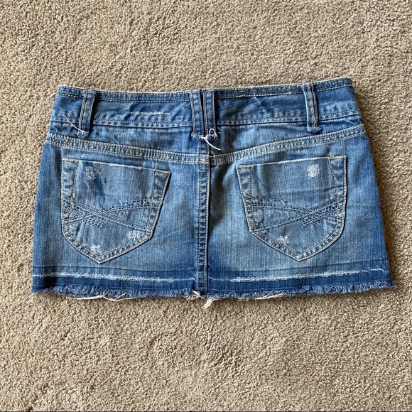 AEROPOSTLE • Women’s Distressed Mini Jean Skirt Size- 7/8 - Picture 2 of 3